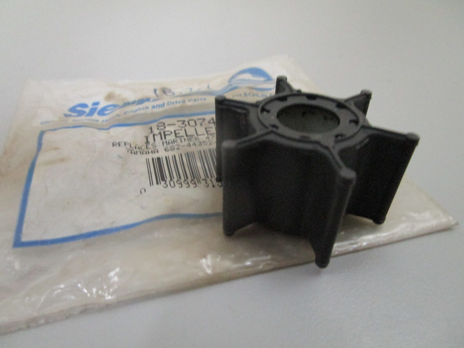 *NEW* 0810 Sierra Impeller 18-3074 Replaces: 47-84027M