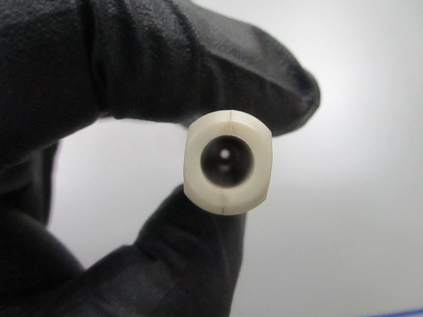 *NEW OEM* 0810 OMC Johnson Evinrude Casing Guide 206408 0206408