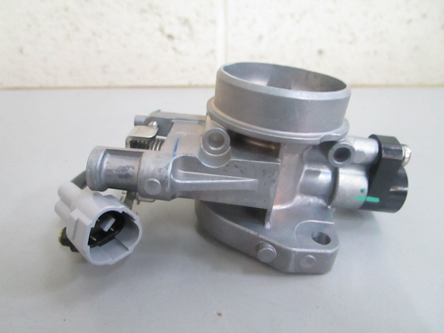 *NEW OEM* 0820 Mercury Quicksilver Throttle Body 898103T41