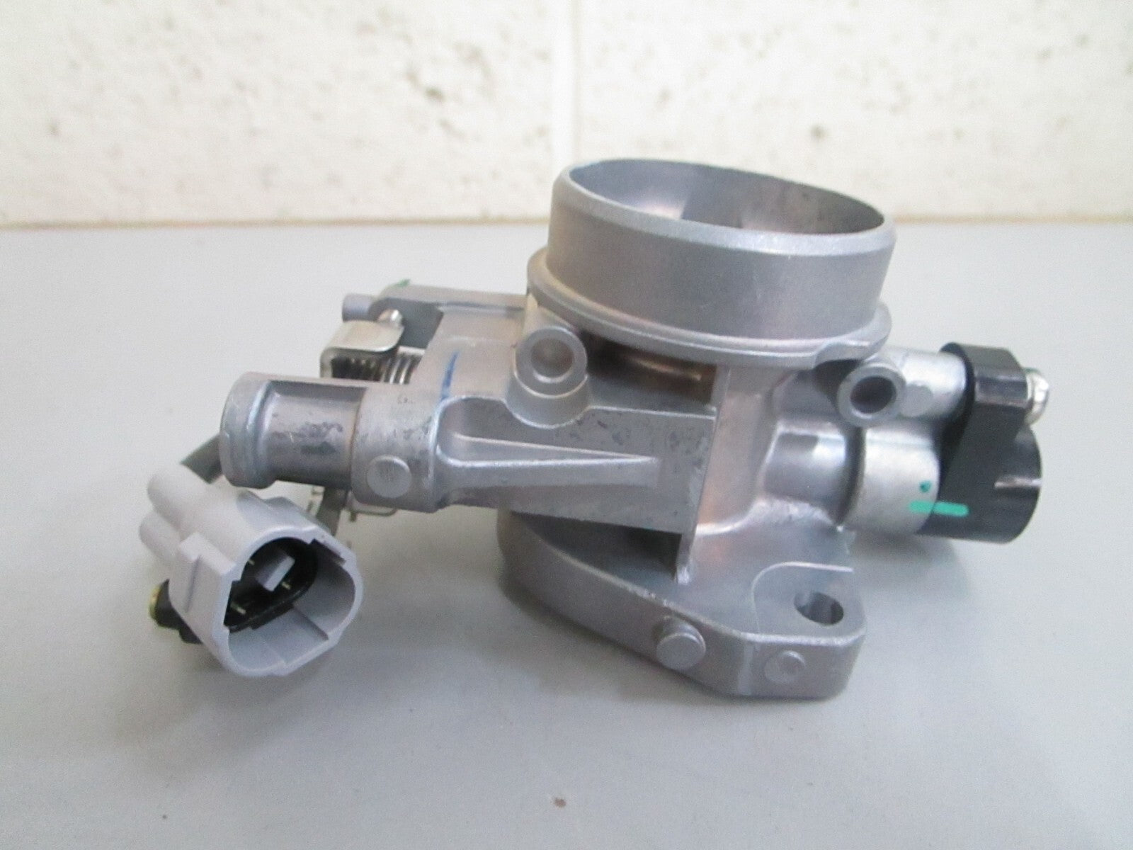 *NEW OEM* 0820 Mercury Quicksilver Throttle Body 898103T41
