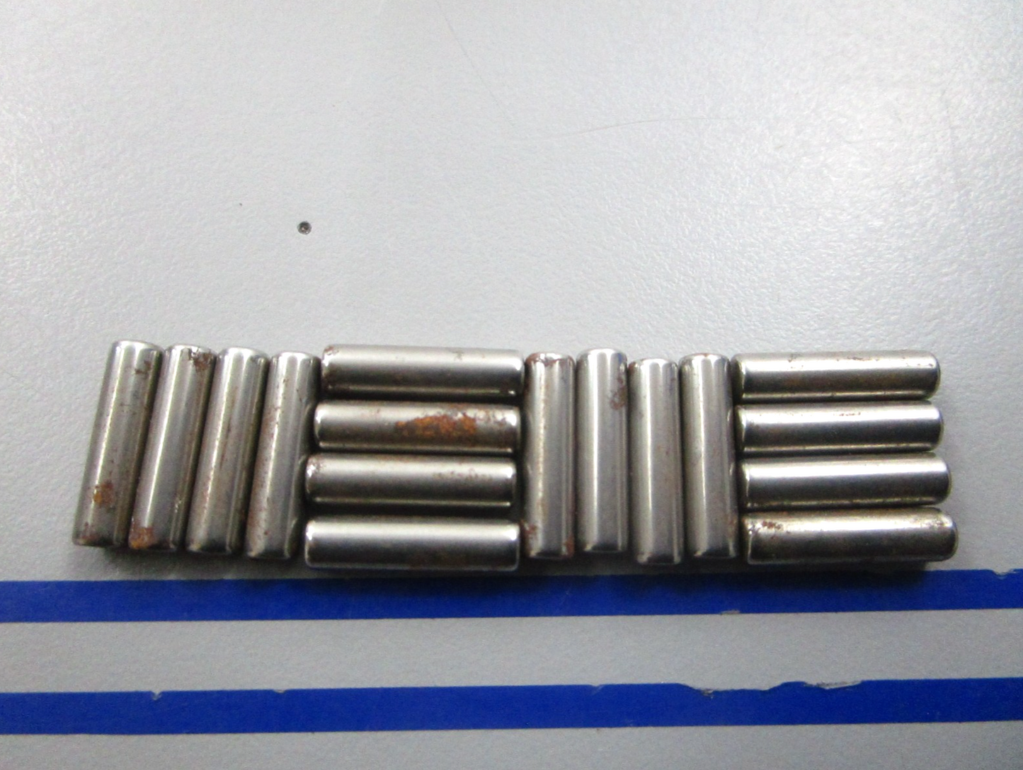 NEW OEM (LOT OF 16) 386535 0386535 OMC Johnson Evinrude Needle Bearing Pin 0810