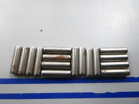 NEW OEM (LOT OF 16) 386535 0386535 OMC Johnson Evinrude Needle Bearing Pin 0810