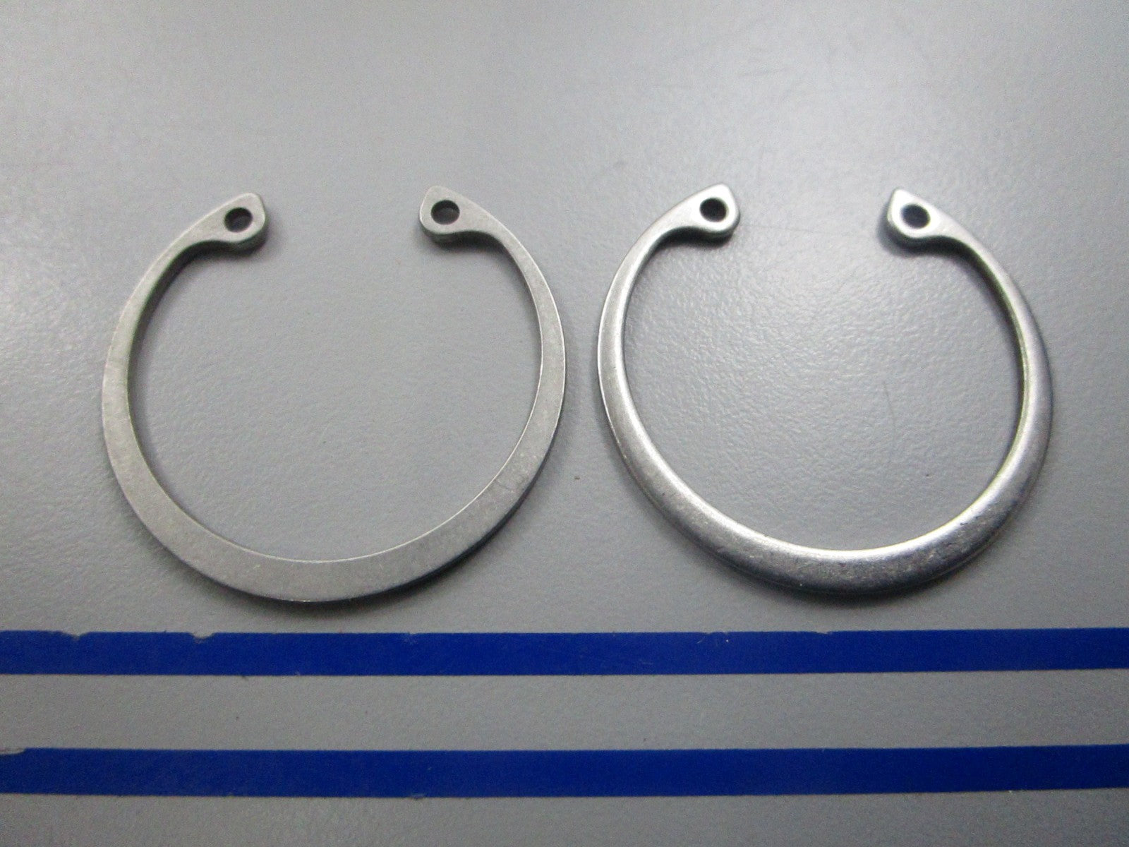 NEW OEM (LOT OF 2) 308632 0308632 OMC Johnson Evinrude Ring 0810