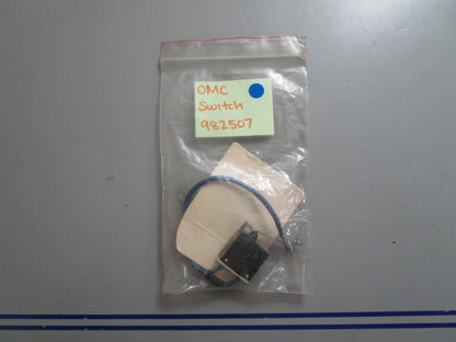 *NEW OEM* 0810 OMC Johnson Evinrude Switch 982507 0982507