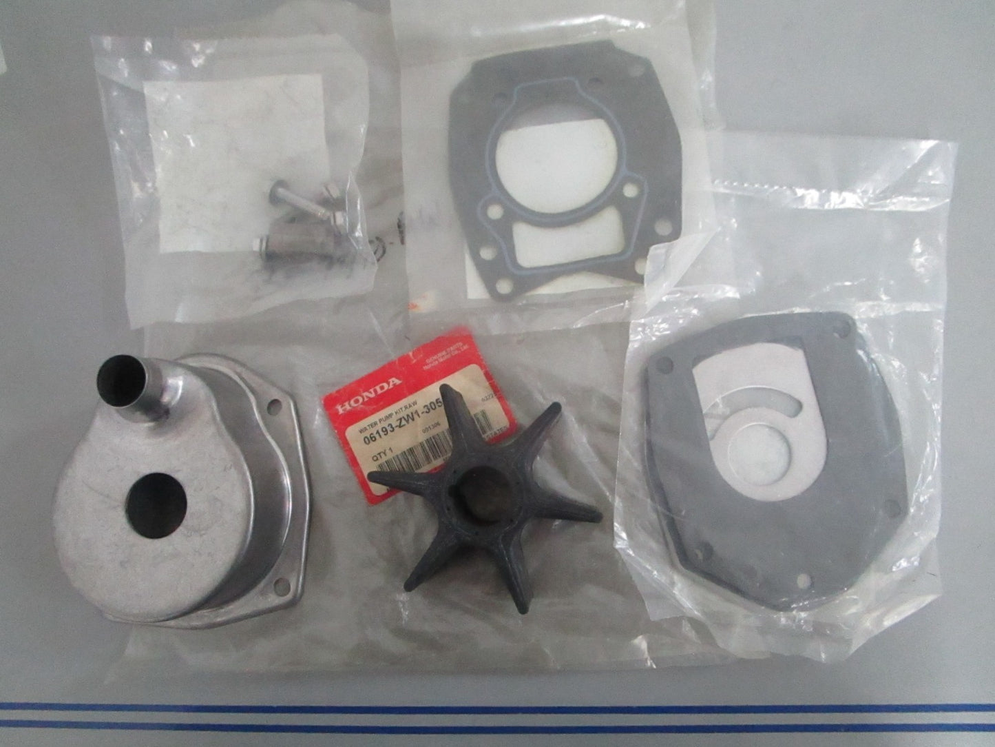 NEW OEM 06193-ZW1-3050 Honda Water Pump Kit 0820