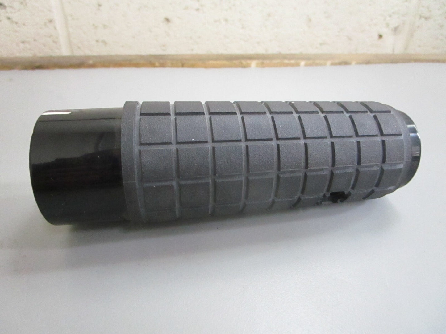 *NEW OEM* 0820 OMC Johnson Evinrude Grip & Sleeve Ay 393556 0393556