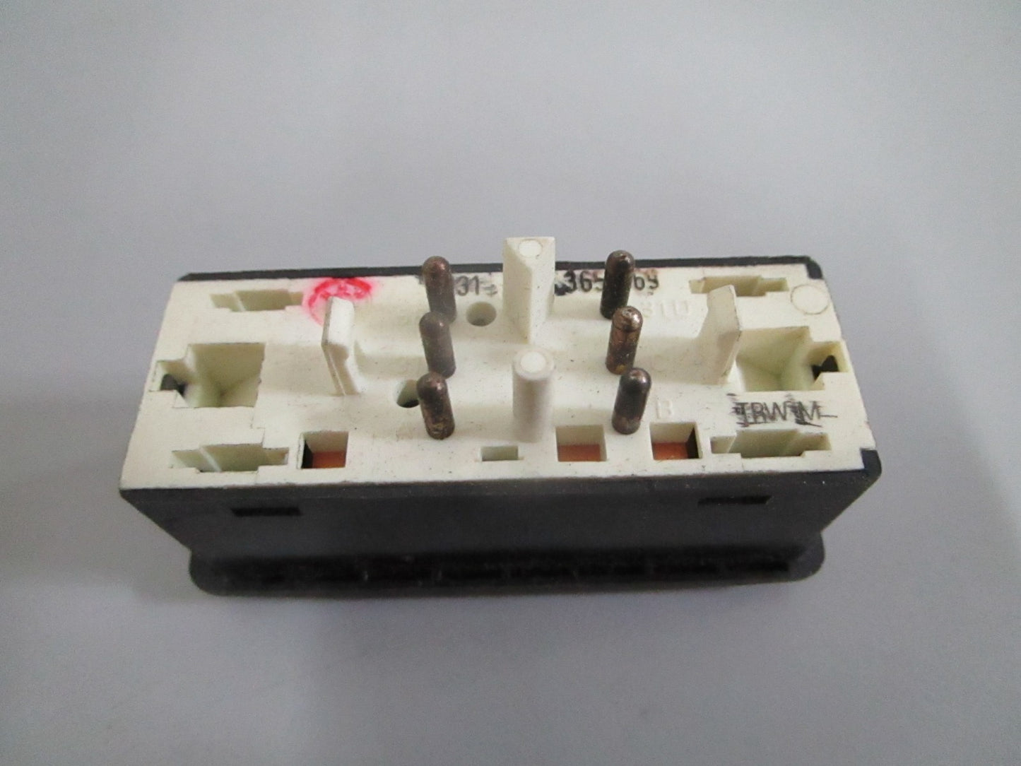 NEW OEM 61311390632 BMW Gearbox Switch 0820