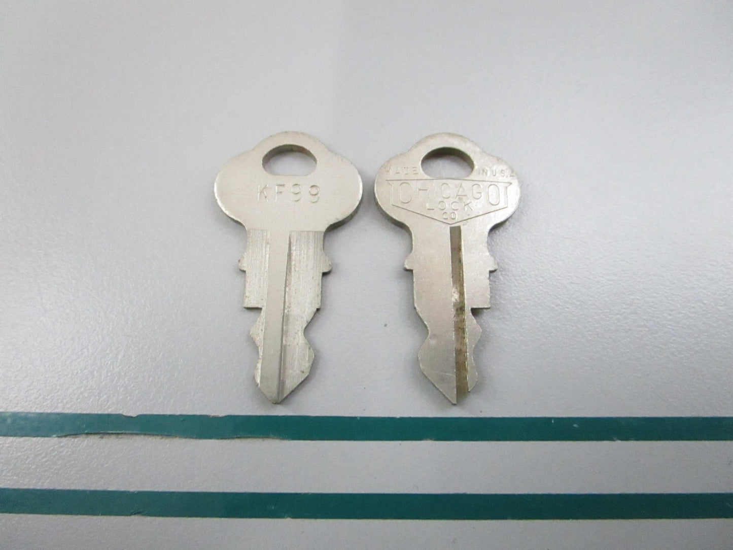 NEW OEM (LOT OF 2) 501614 0501614 OMC Johnson Evinrude KF99 Ignition Key 0810