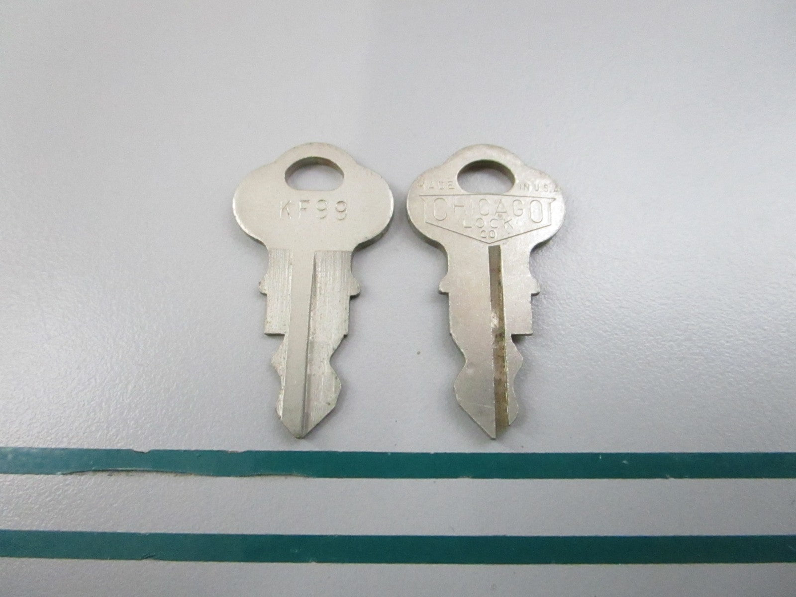 NEW OEM (LOT OF 2) 501614 0501614 OMC Johnson Evinrude KF99 Ignition Key 0810