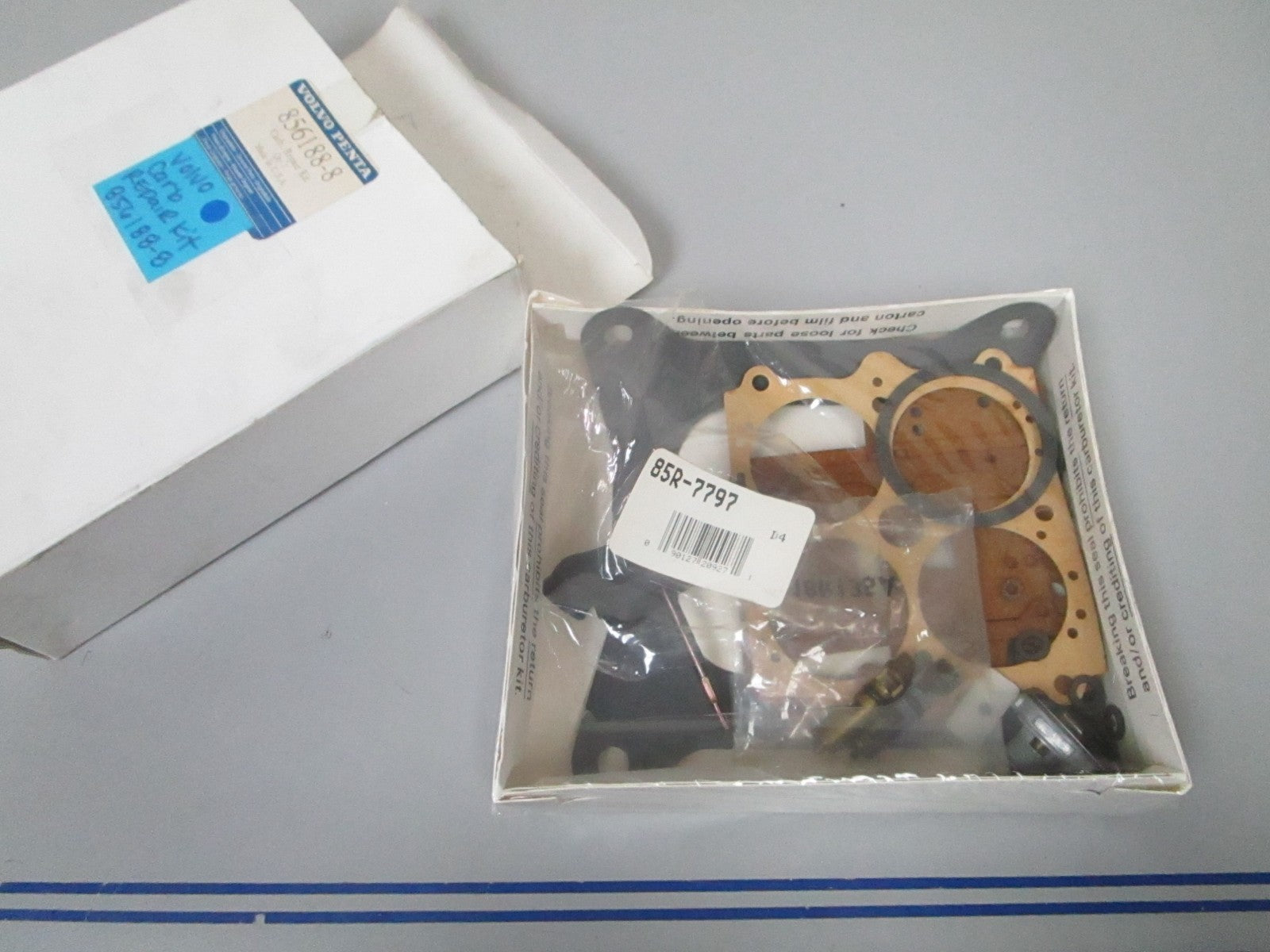 *NEW OEM* 0720 Volvo Penta Carburetor Kit 856188-8