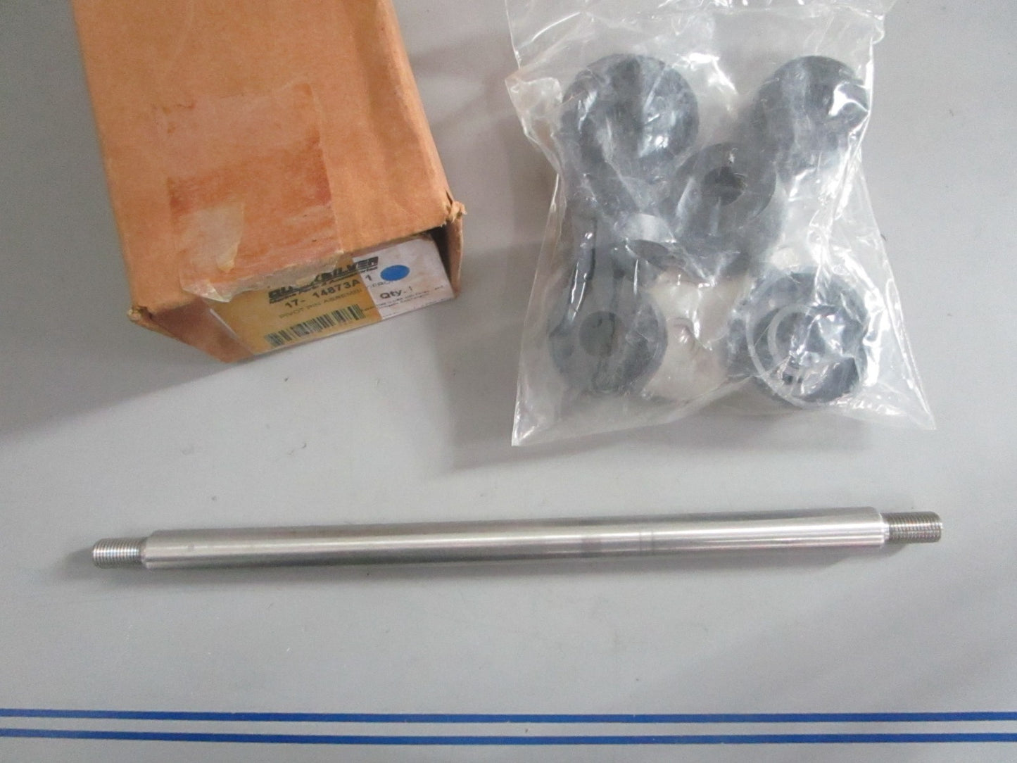 NEW OEM 17-14873A1 Mercury Quicksilver Front Pivot Pin Assy 0820
