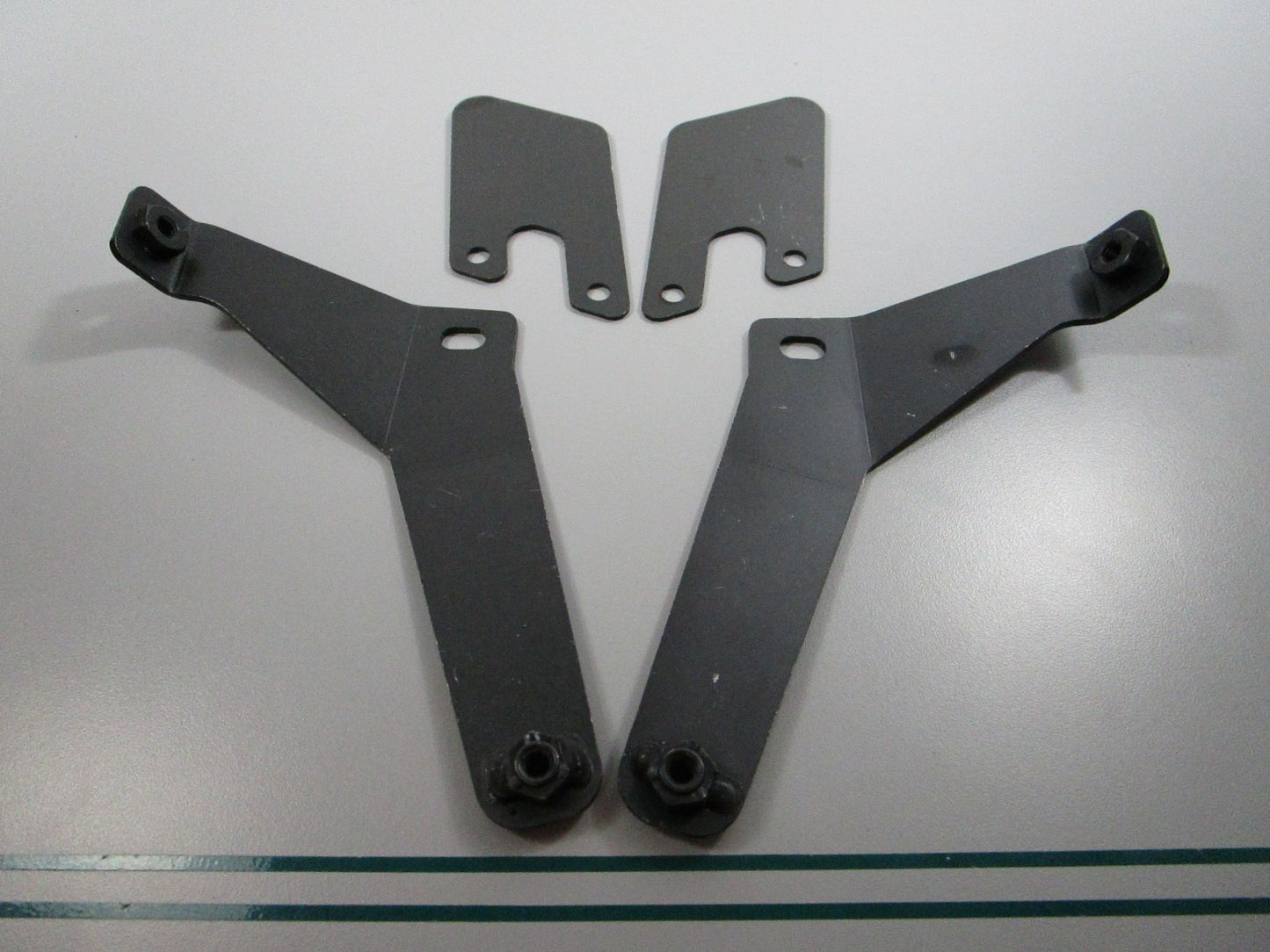 NEW OEM 2206190 Polaris Front Fender Bracket Kit 0810