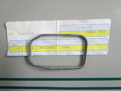 NEW OEM 3852842 OMC Johnson Evinrude Seal 0820
