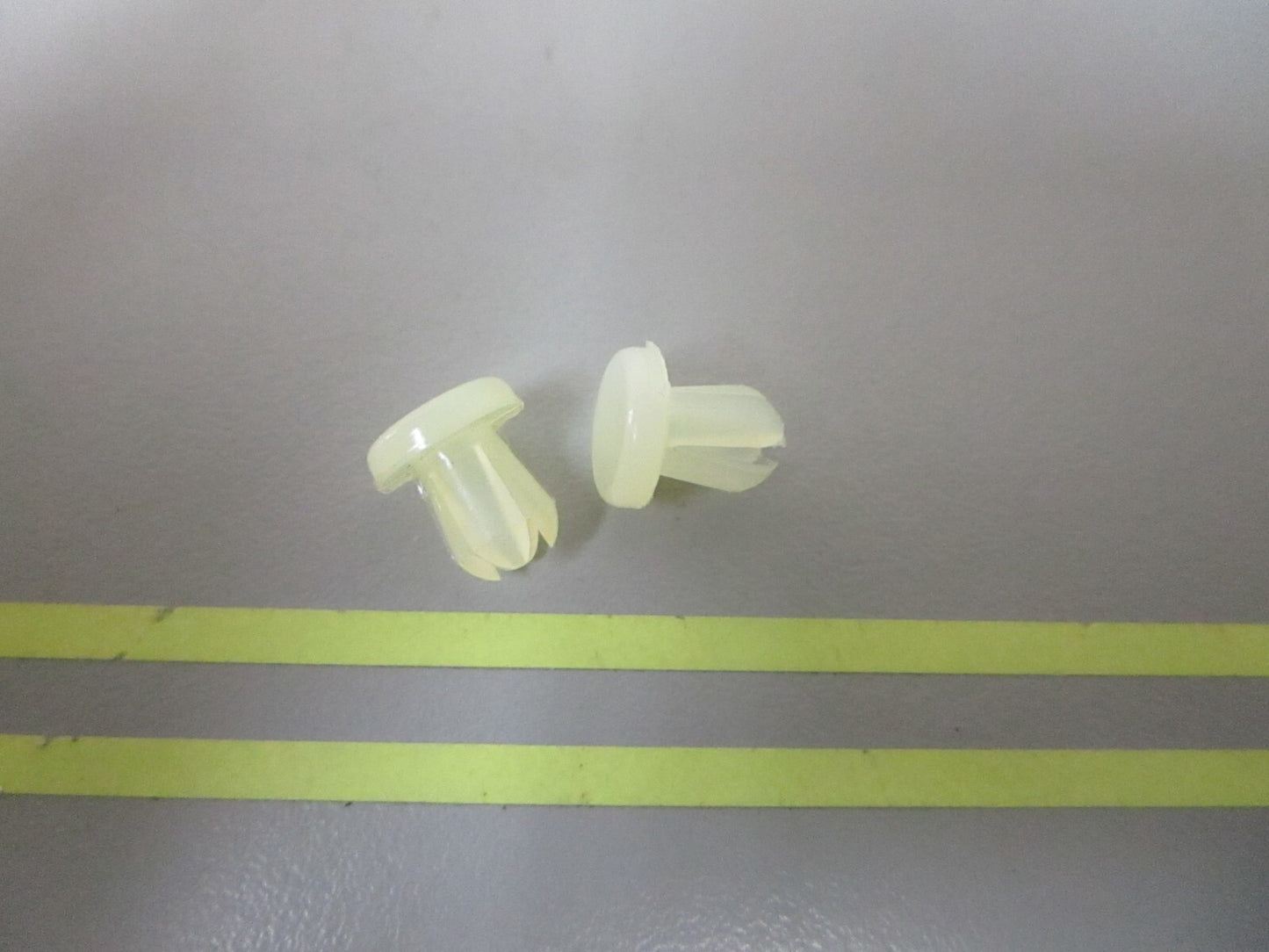 *NEW OEM* (LOT OF 2) 0810 OMC Johnson Evinrude Glider 121266 0121266