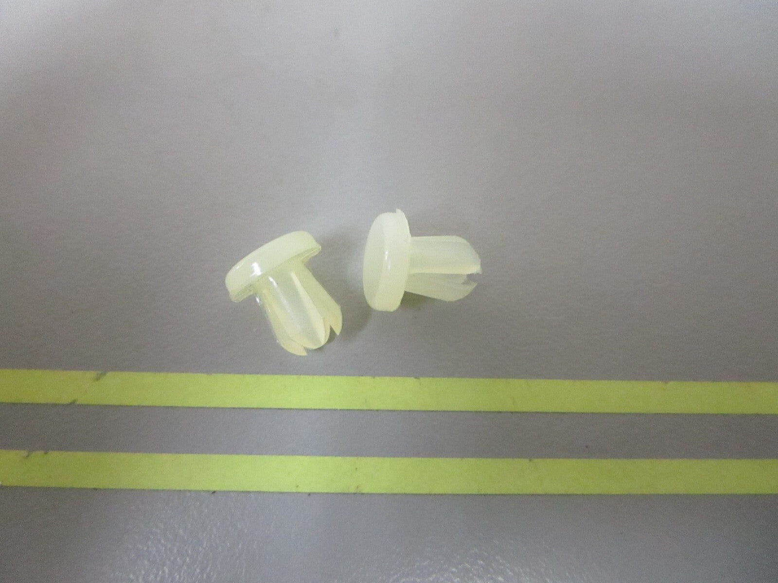 *NEW OEM* (LOT OF 2) 0810 OMC Johnson Evinrude Glider 121266 0121266