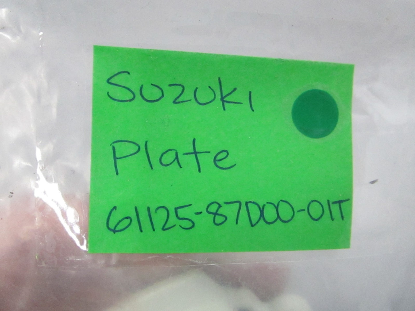 NEW OEM 61125-87D00-01T Suzuki Plate 0810