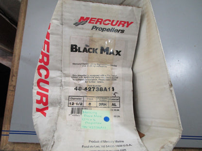 *NEW OEM* 0820 Mercury Black Max 12½ × 8 Propeller 48-42738A11