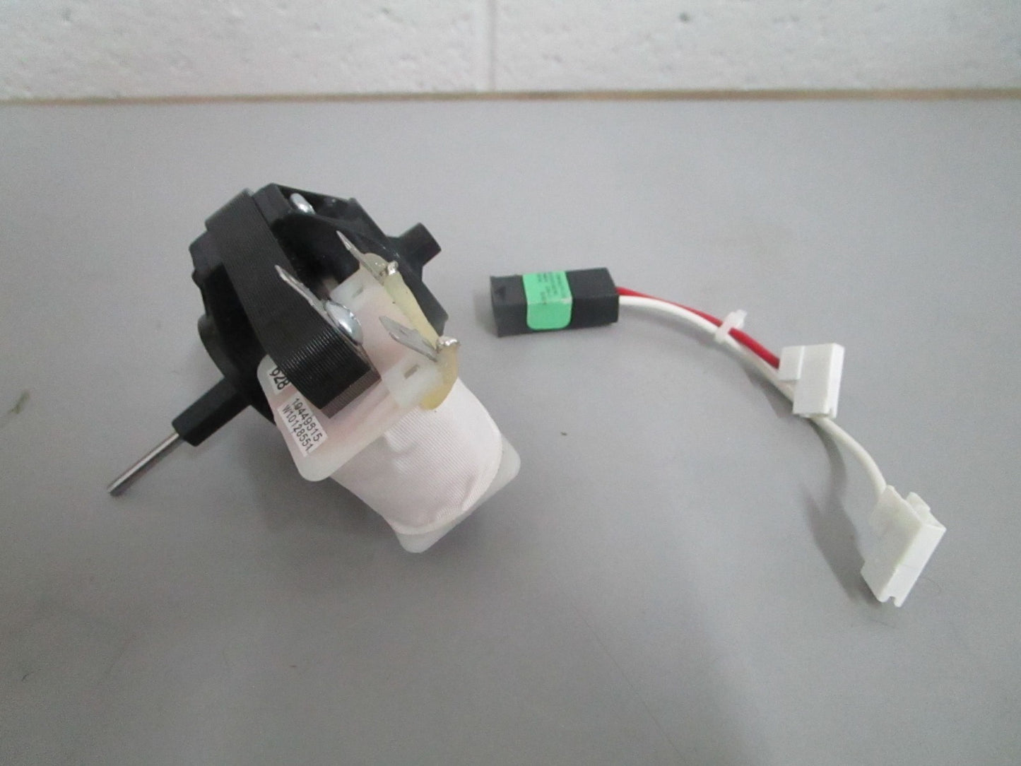 *NEW OEM* 0820 Whirlpool Evaporator Fan Motor 4389144