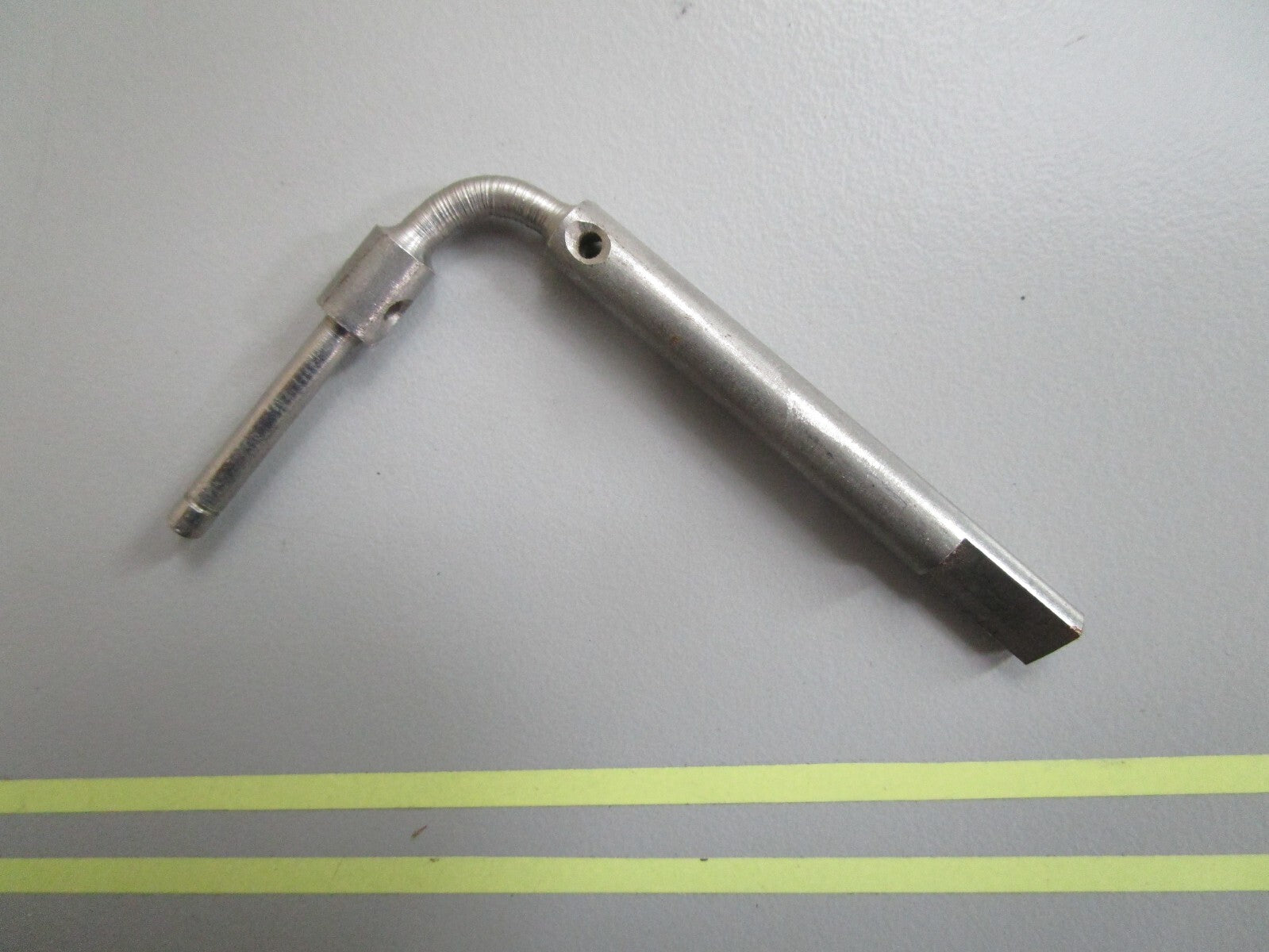 *NEW OEM* 0820 OMC Johnson Evinrude Throttle Cam Follower 304919 0304919