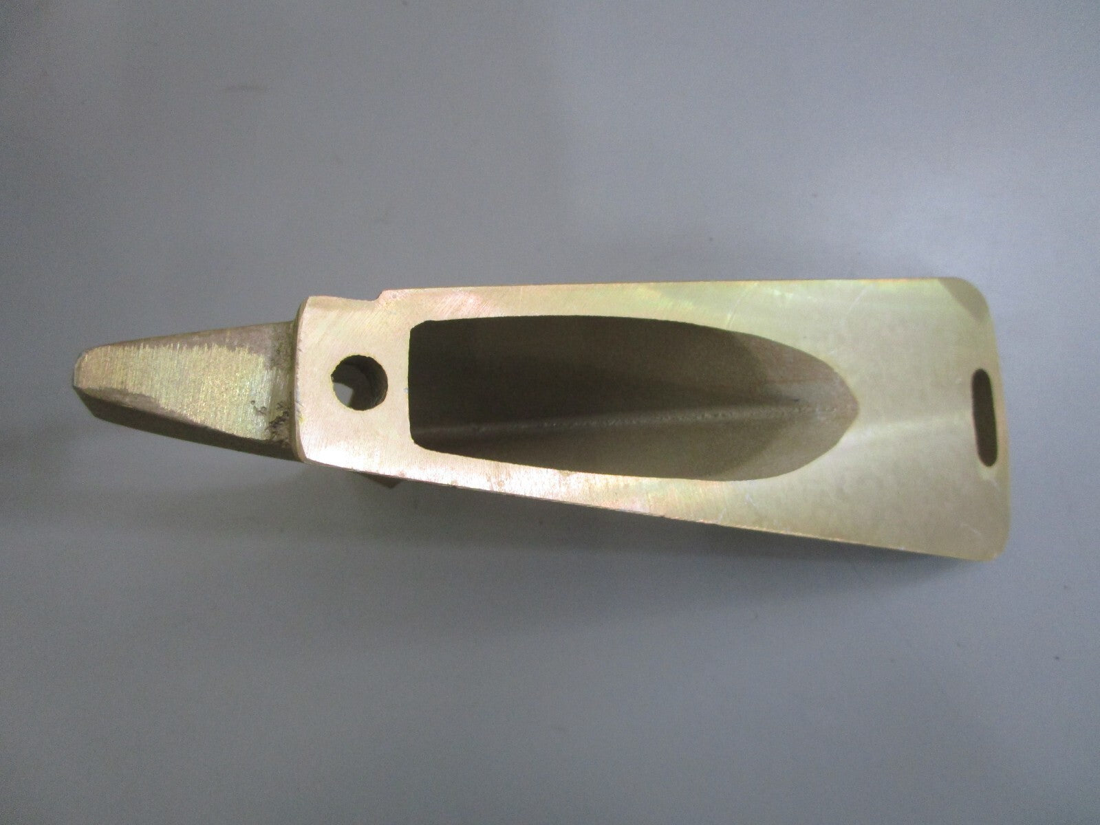 *NEW OEM* 0820 Mercury Quicksilver Exhaust Snout F744116