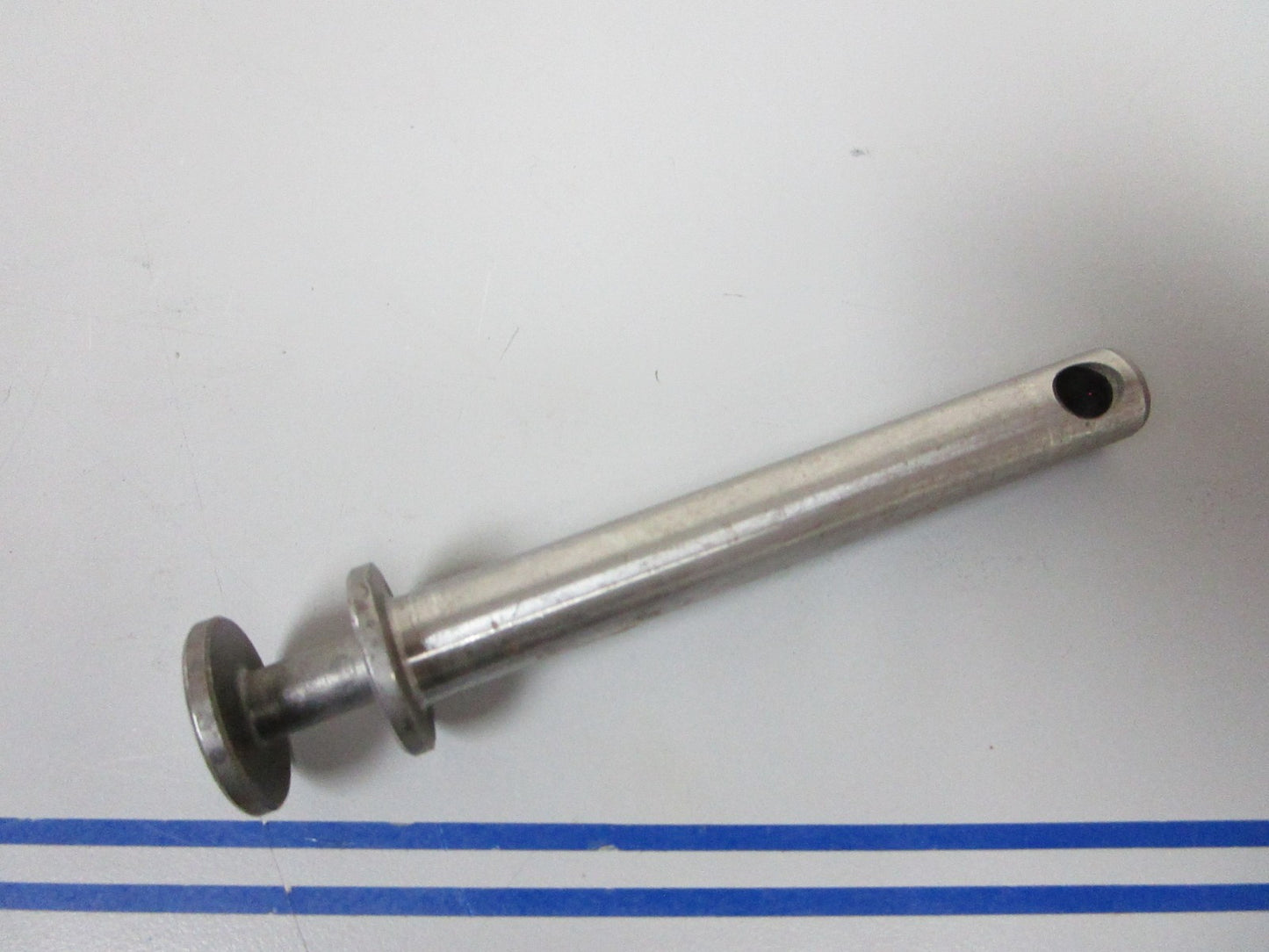 *NEW OEM* 0810 OMC Johnson Evinrude Shifter Shaft 334143 0334143