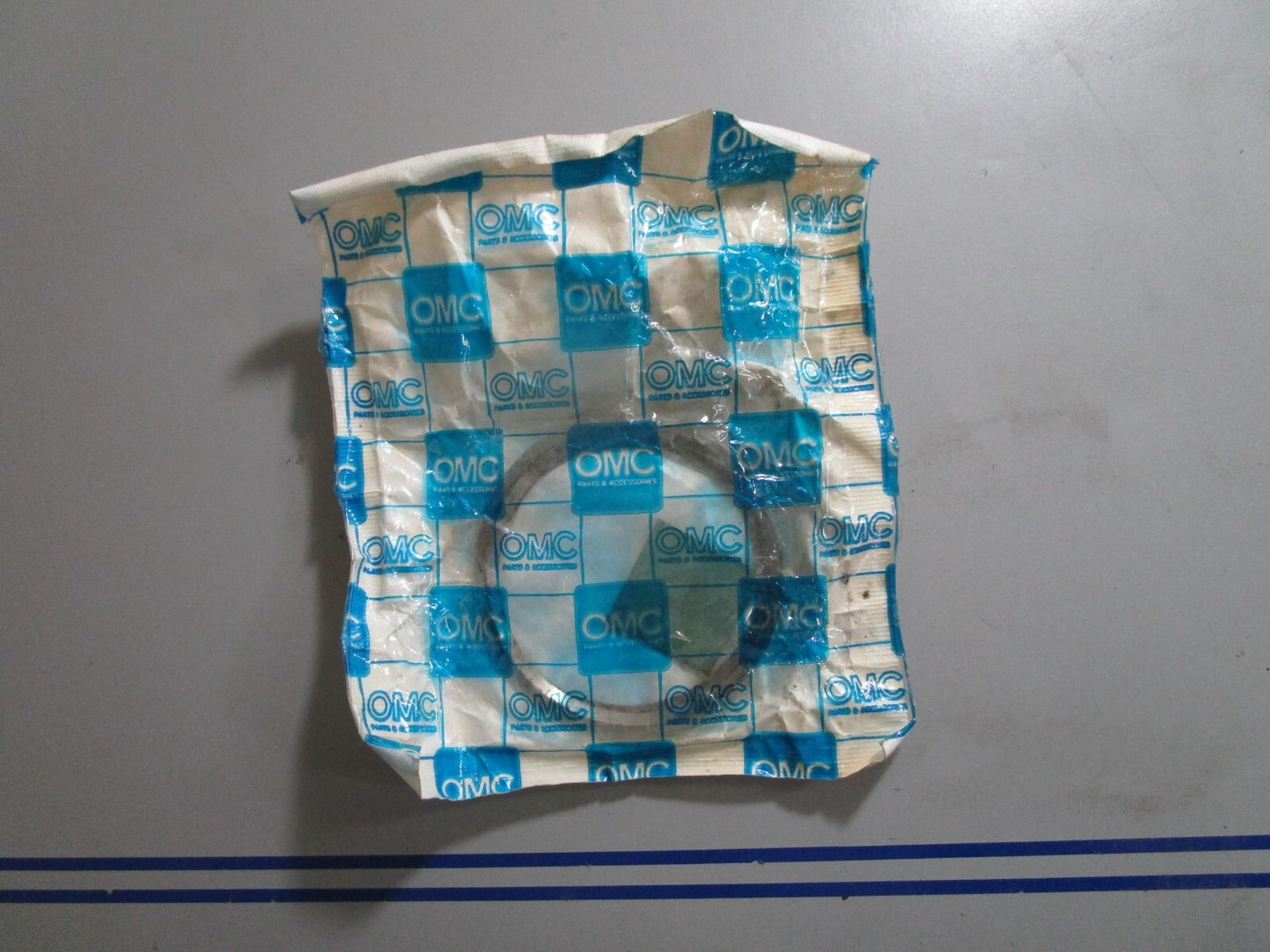 *NEW OEM* 0810 OMC Johnson Evinrude 2 Ring Set 385340 0385340