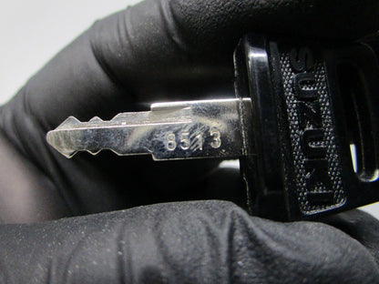 *NEW OEM* 0810 Suzuki (8518) Ignition Key 37141-93320