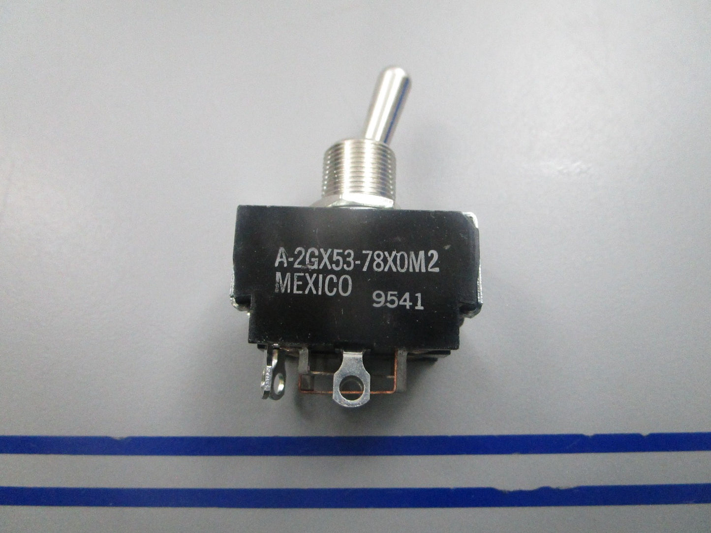 NEW OEM OMC Johnson Evinrude 582609 0582609 Switch 0810