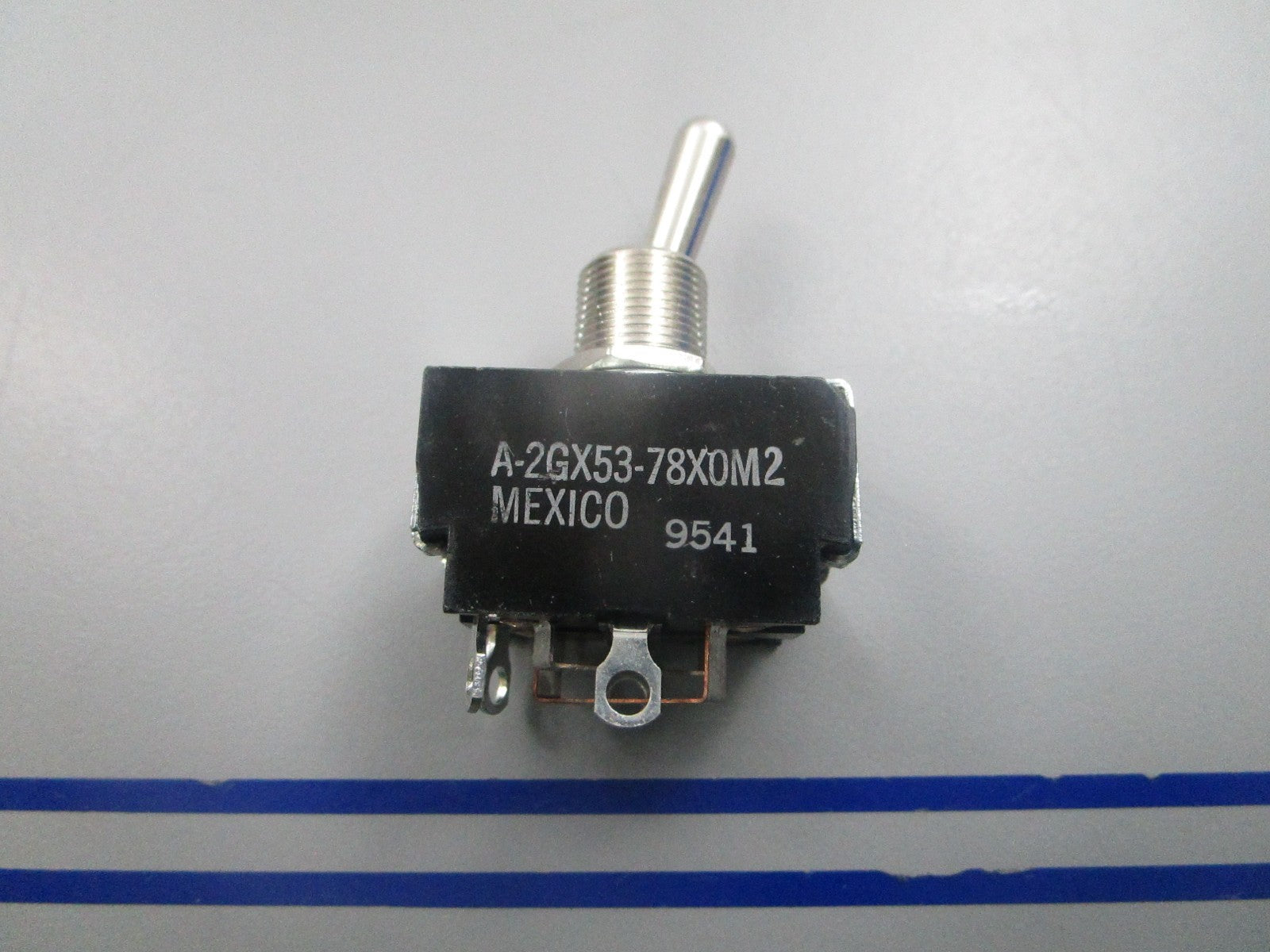 NEW OEM OMC Johnson Evinrude 582609 0582609 Switch 0810