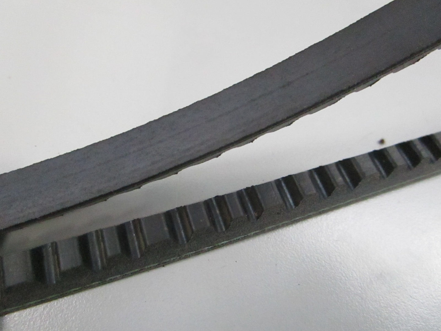 Gates NEW XL V-Belt 7410 41" Notched Wide App 0810