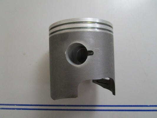 *NEW OEM* 0810 Suzuki Piston Assembly 12103-94820-025