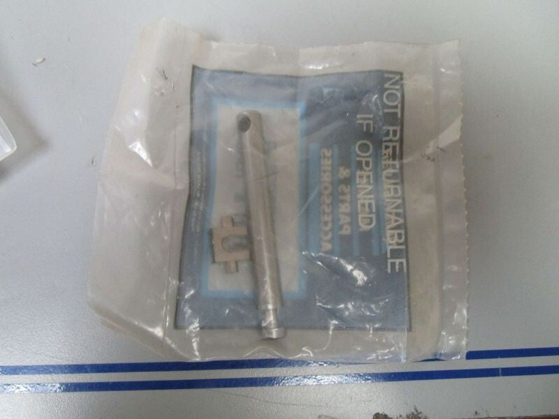 *NEW OEM* 0770 Mercury Quicksilver Pin and Yoke FA90871-3