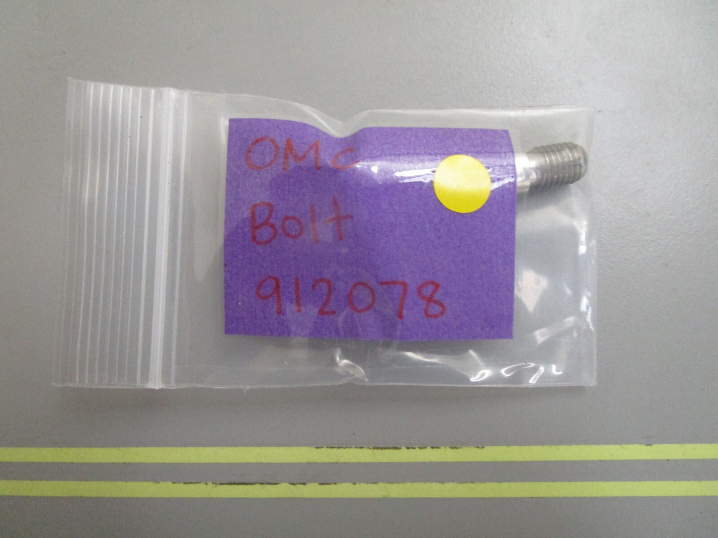 *NEW OEM* 0810 OMC Johnson Evinrude Bolt 912078 0912078