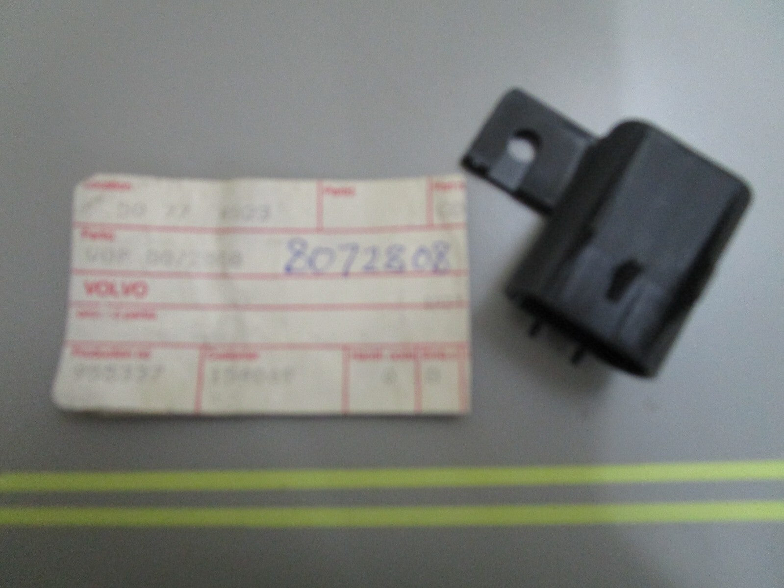 *NEW OEM* 0810 Volvo Penta Cover 8072808