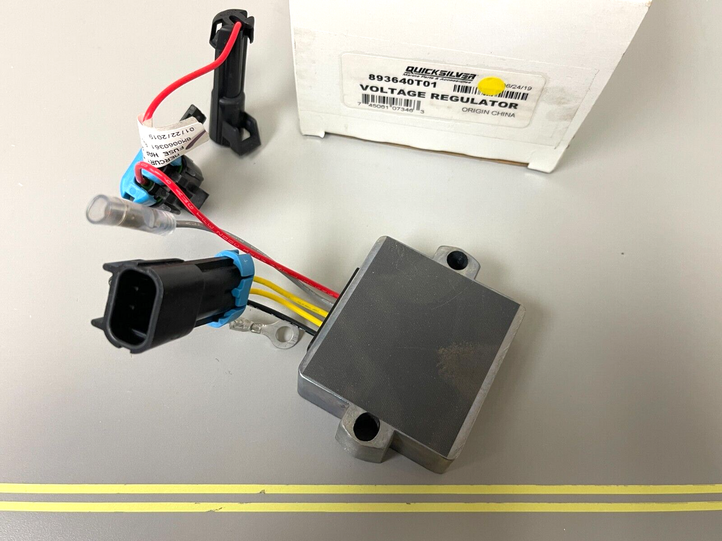 *NEW OEM* 0720 Mercury Quicksilver Voltage Regulator 893640T01