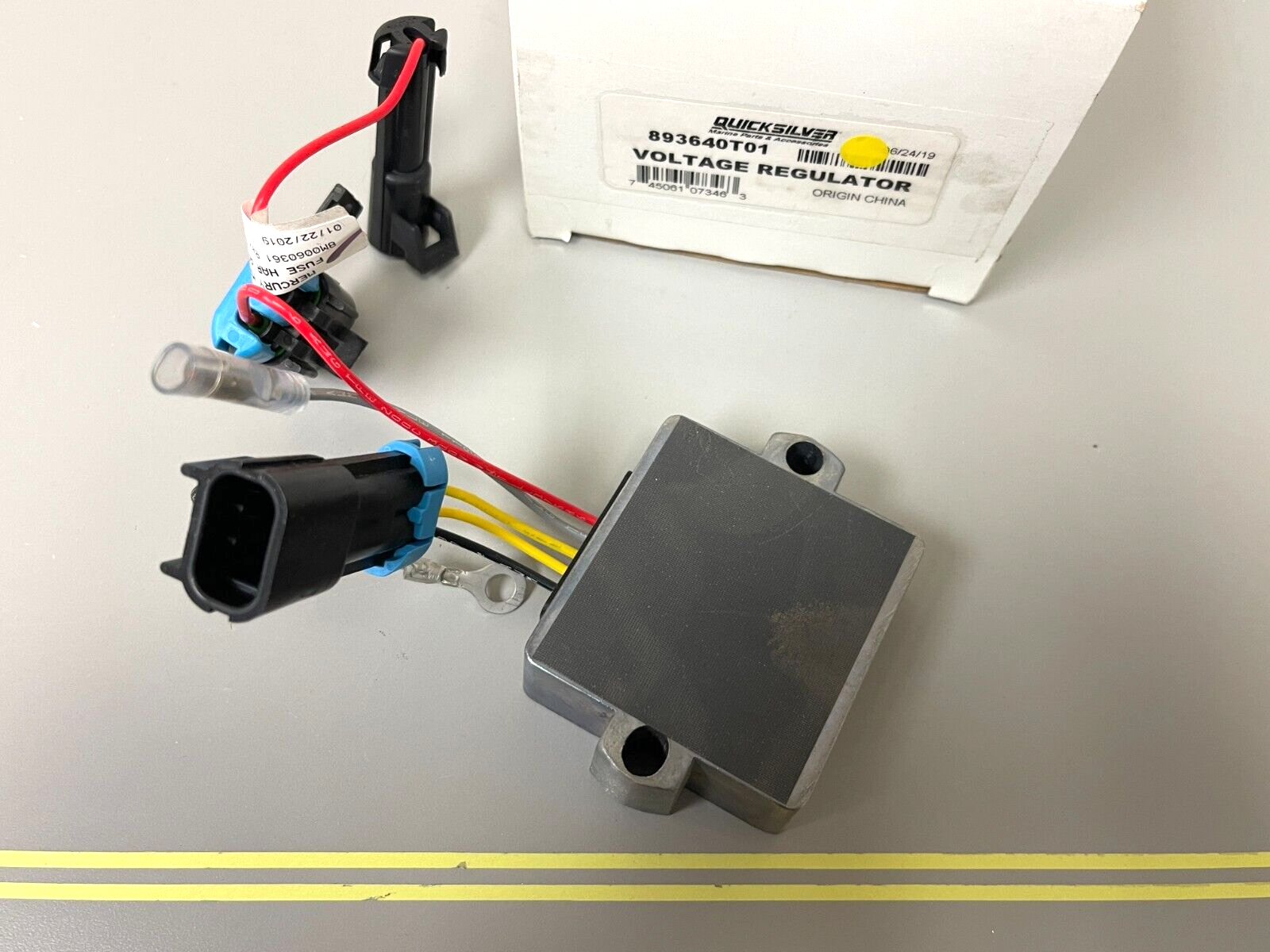 *NEW OEM* 0720 Mercury Quicksilver Voltage Regulator 893640T01