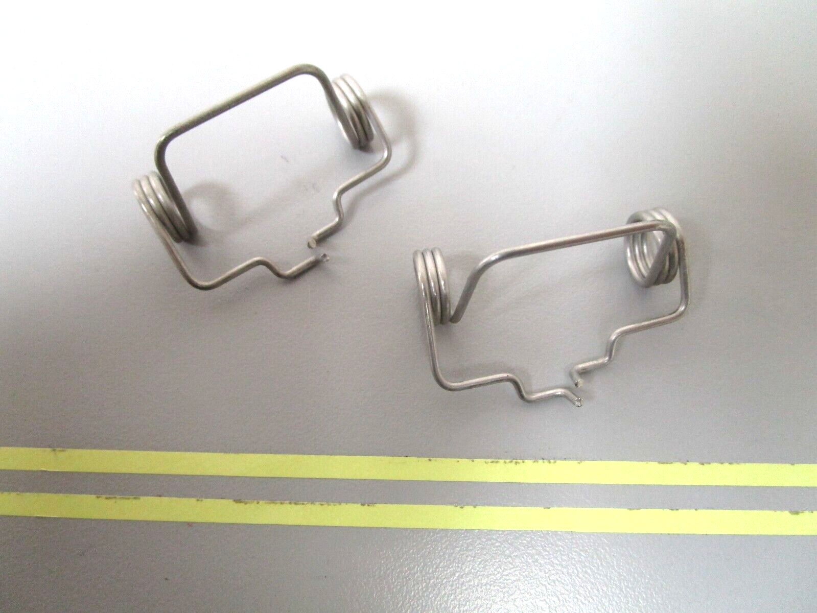 *NEW OEM* (LOT OF 2) 0750 OMC Johnson Evinrude TENSIONER SPRING 909336 0909336
