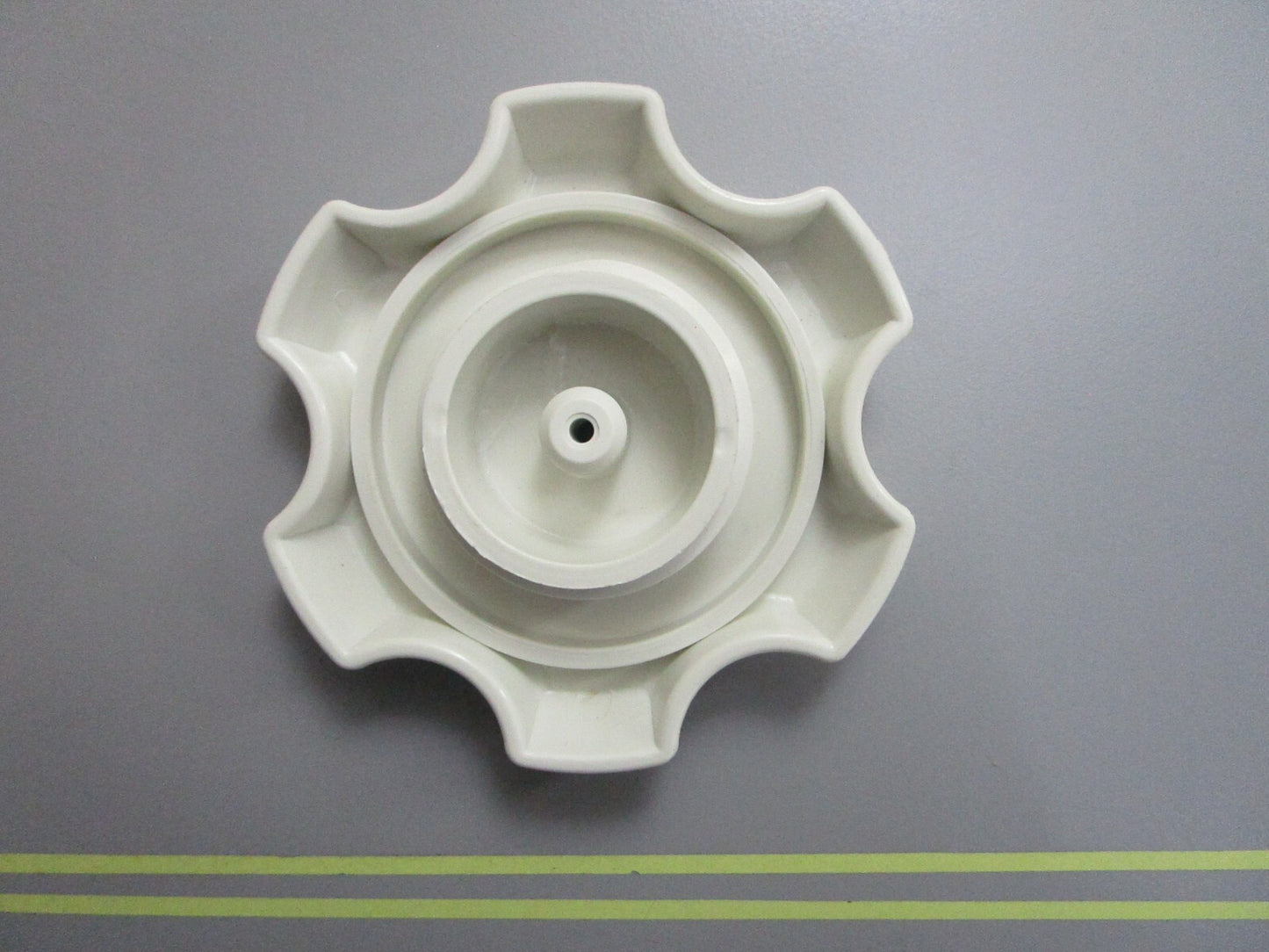 *NEW OEM* 0810 Yamaha Fuel Filter Cap GP7-U7831-01-00