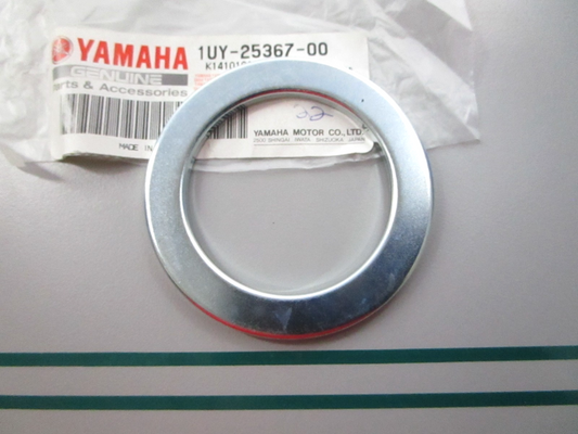 NEW OEM 1UY-25367-00-00 Yamaha Hub Dust Cover 0810