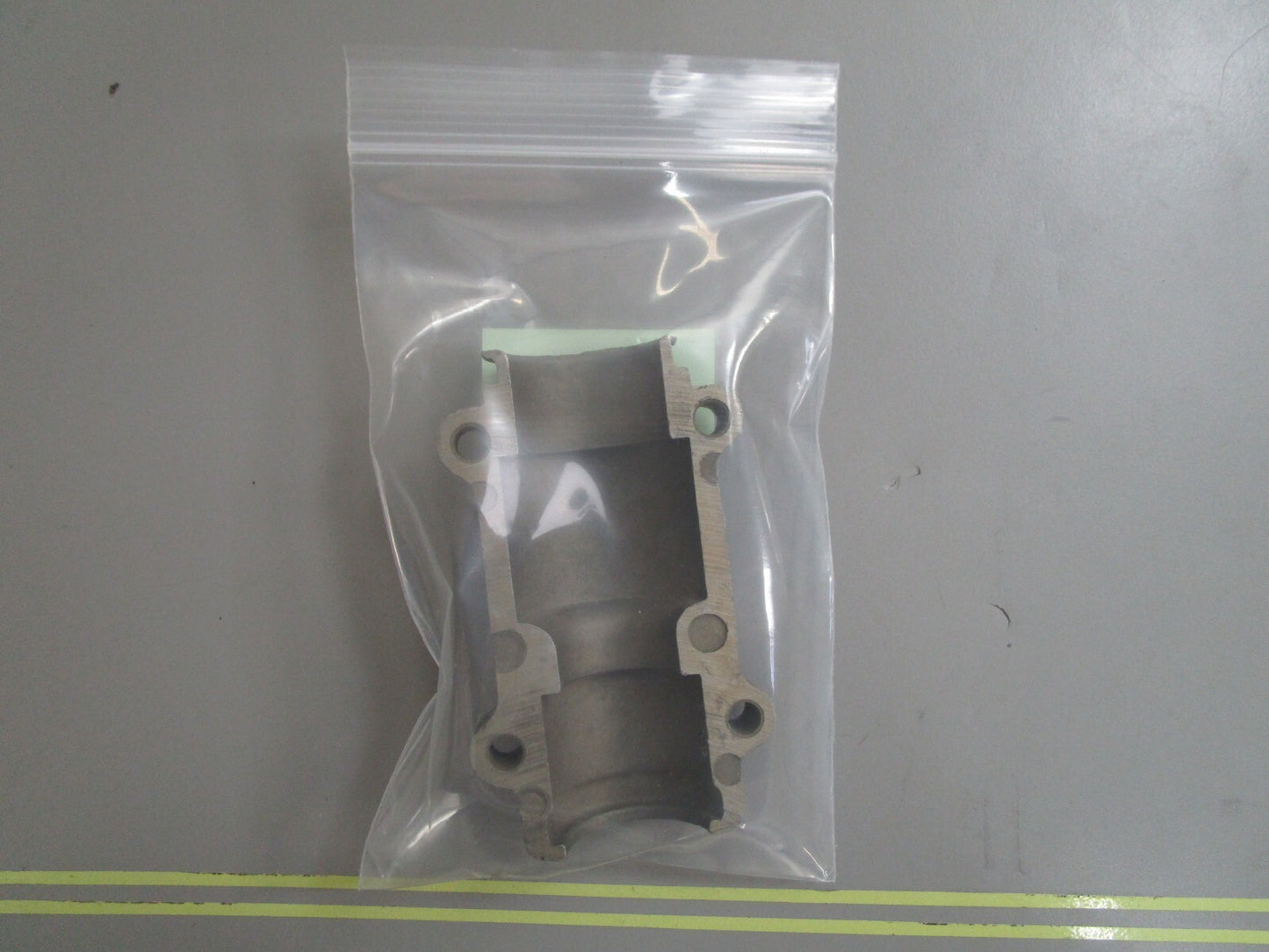 *NEW OEM* 0810 Mercury Quicksilver Cover 31258