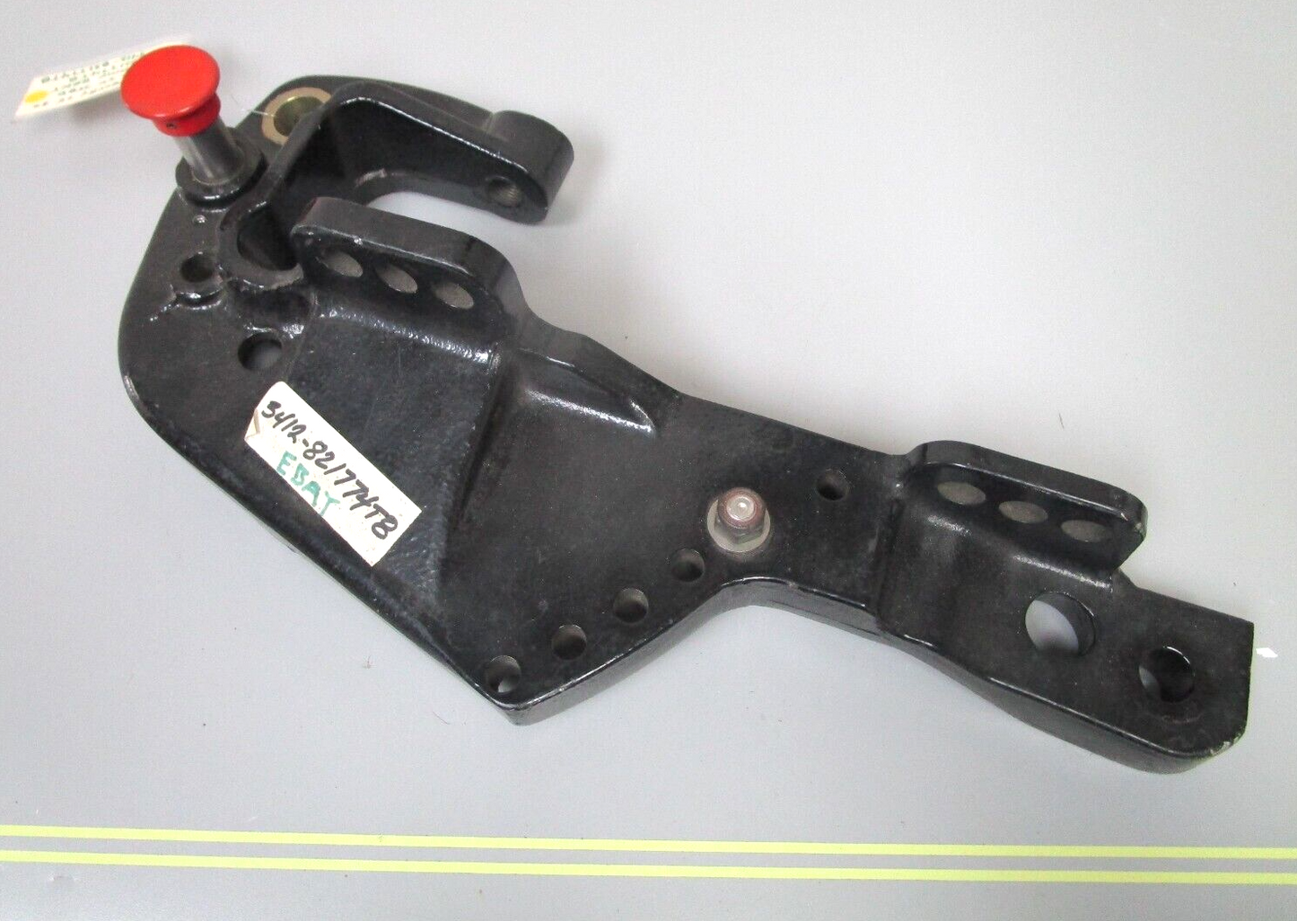 *NEW OEM* 0720 Mercury Quicksilver 25 30 40 50 hp STBD Clamp Bracket 821774T8