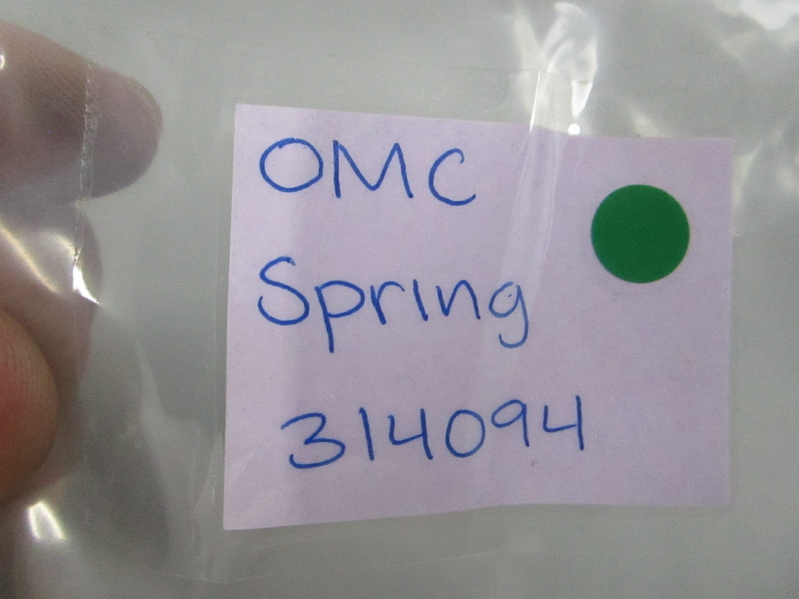 NEW OEM 314094 0314094 OMC Johnson Evinrude Spring 0810