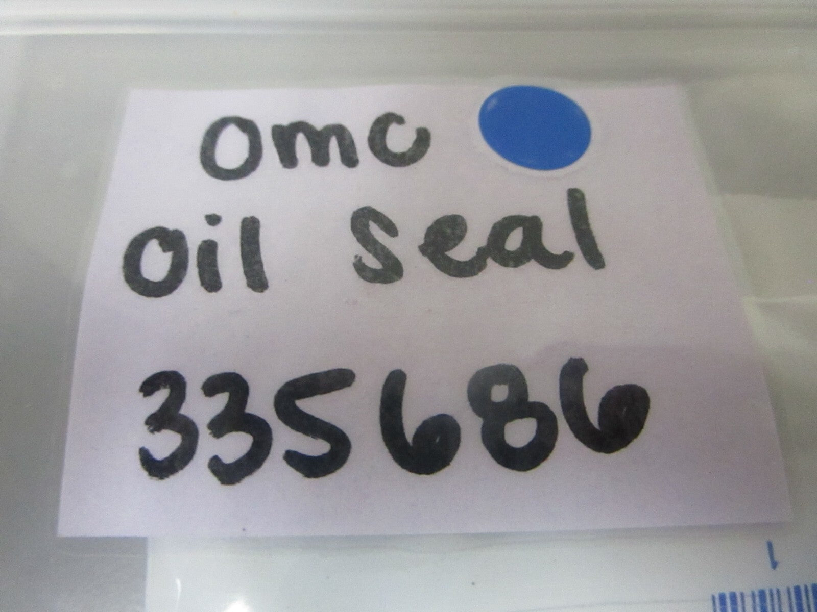 *NEW OEM* 0810 OMC Johnson Evinrude Oil Seal 335686 0335686