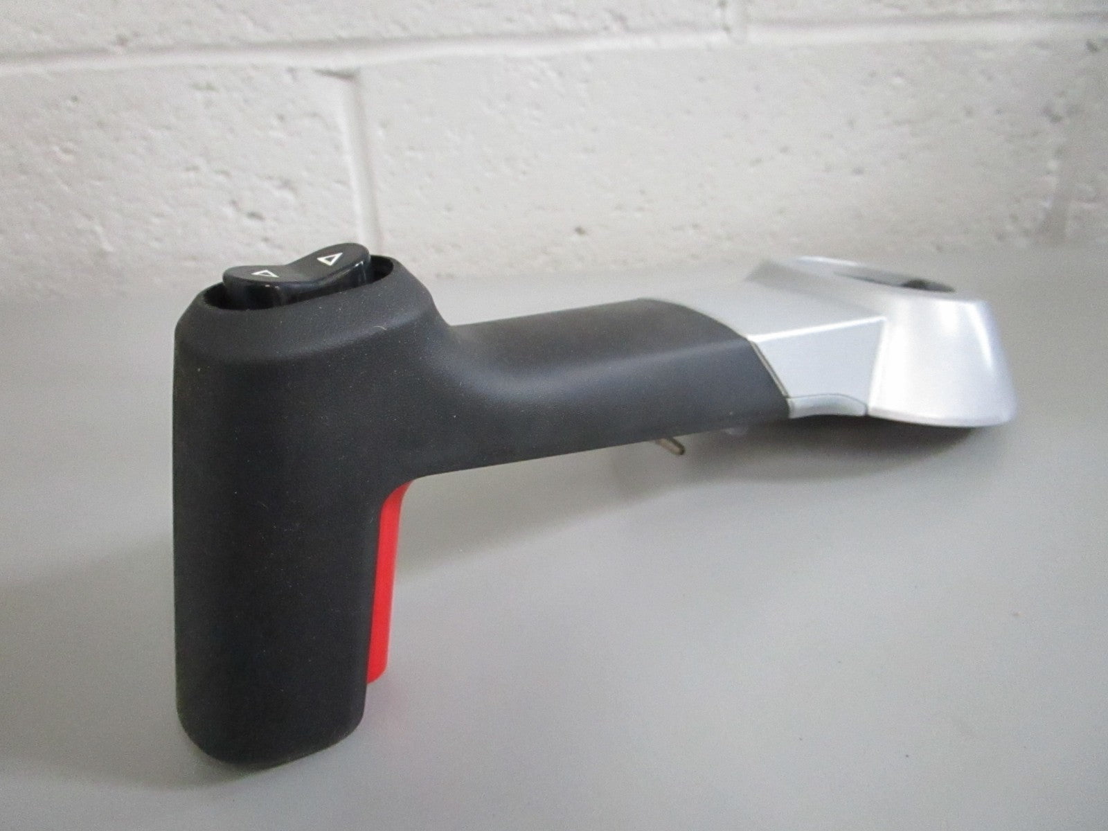NEW OEM 8M0100483 Mercury Quicksilver Handle Assy 0820