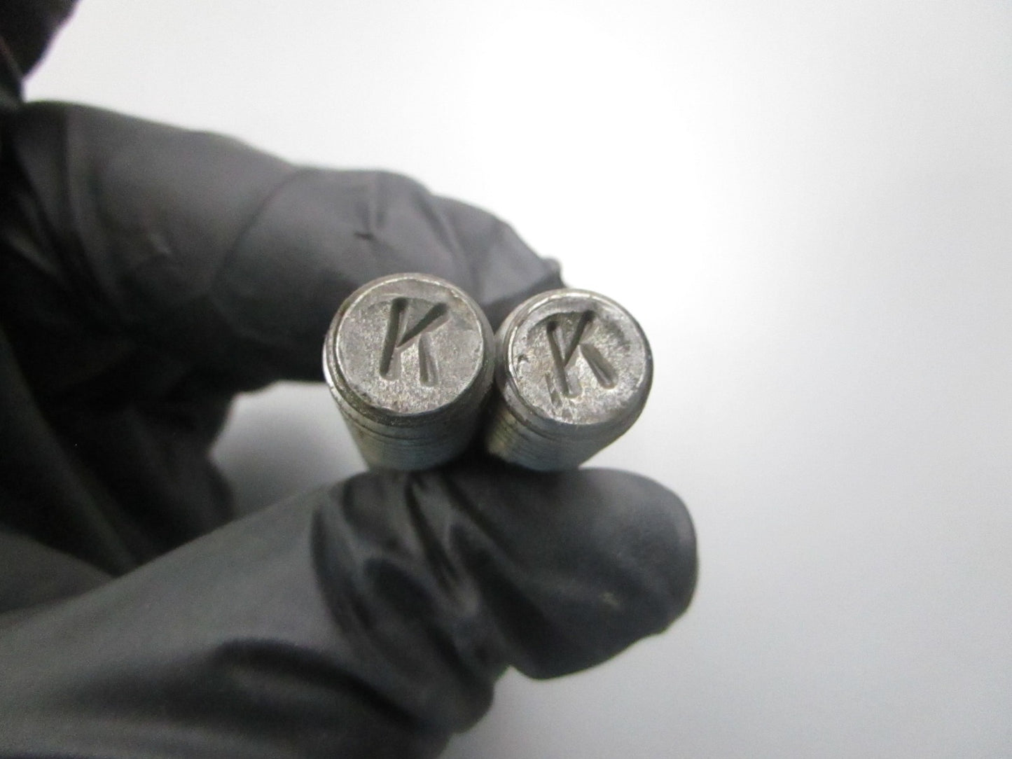 NEW OEM (LOT OF 2) 3D-0490 CAT Stud 0810