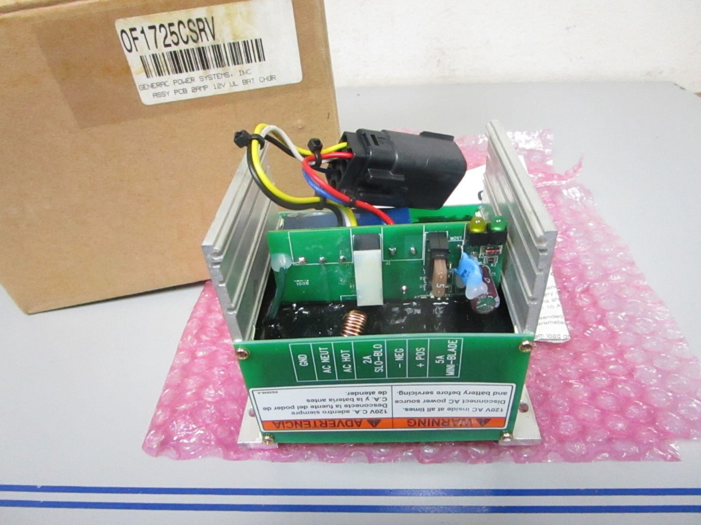 *NEW OEM* 0720 Generac PCB 2 AMP 12 V  Battery Charger 0F1725CSRV