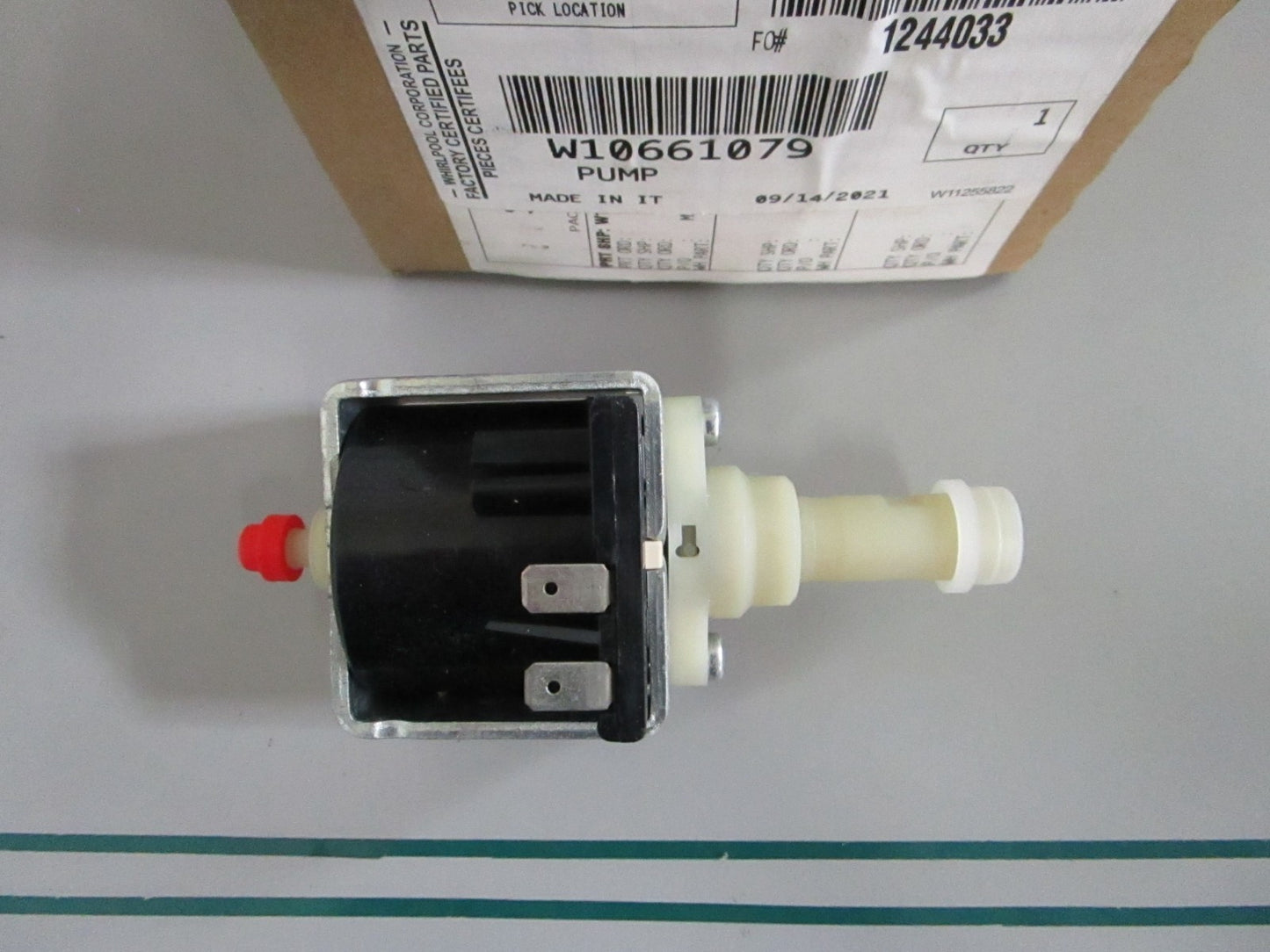 Whirlpool NEW OEM Pump W10661079 NOS Genuine Factory Appliance Part 0820