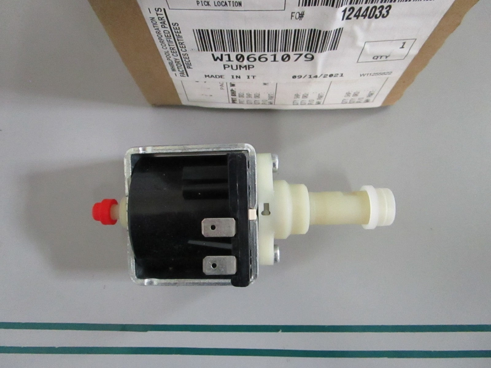 Whirlpool NEW OEM Pump W10661079 NOS Genuine Factory Appliance Part 0820