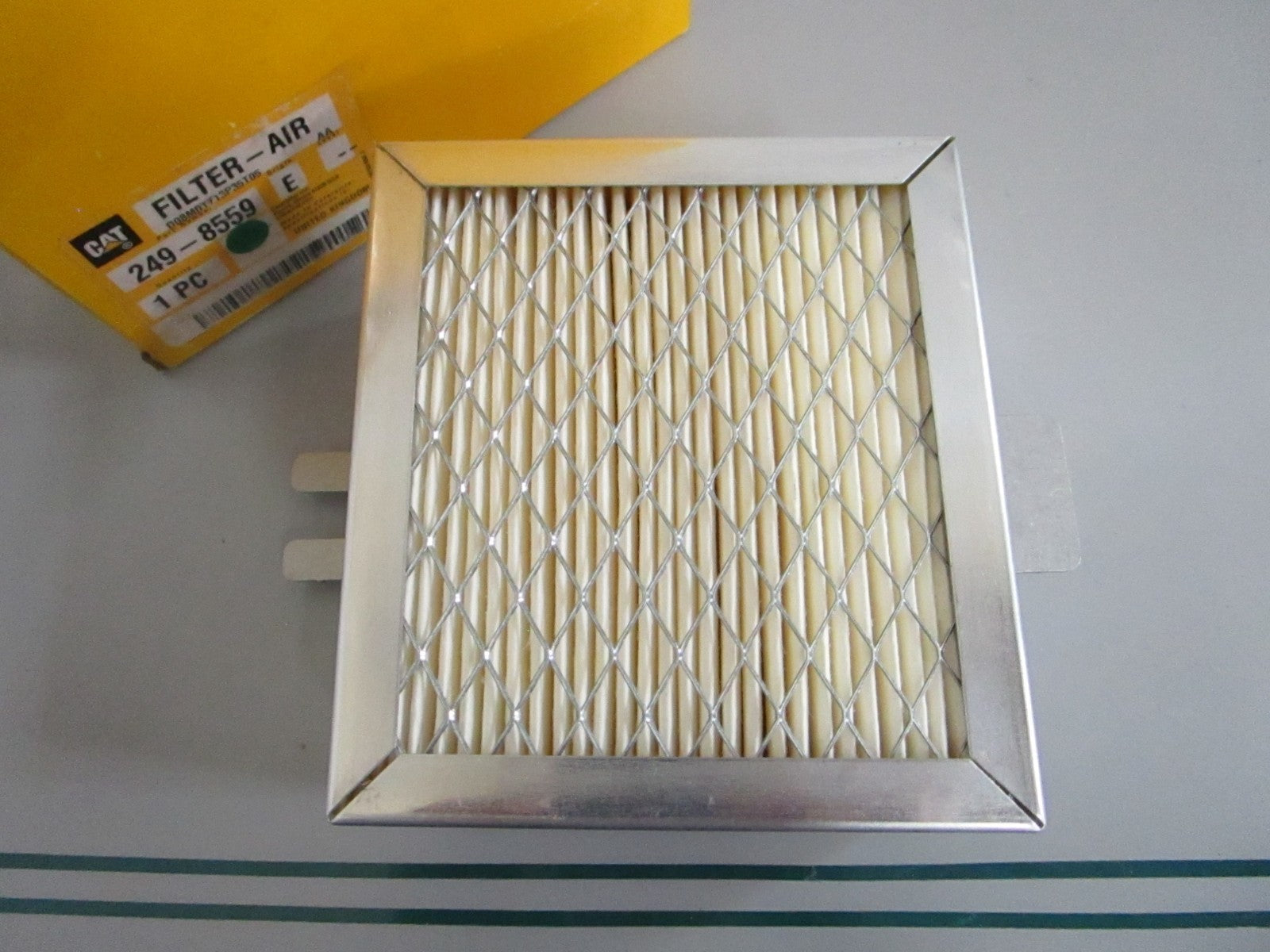 Caterpillar CAT 249-8559 Standard Efficiency Cabin Air Filter NEW OEM 0820