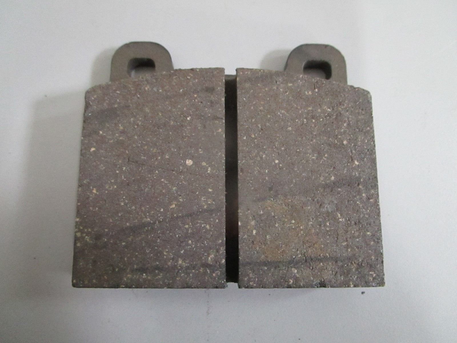 NEW OEM 0014207720 Mercedes-Benz 4 Brake Pad Set 0820